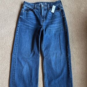 Old Navy Extra High-Rise Wide Leg Jeans Size 8 NWT Medium Wash